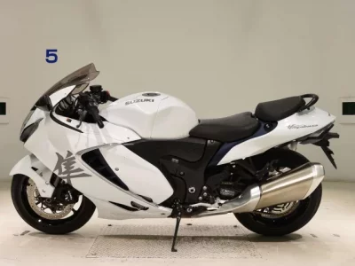 Suzuki HAYABUSA -3 лот № 5089 оценка 5  с аукциона в Японии 2