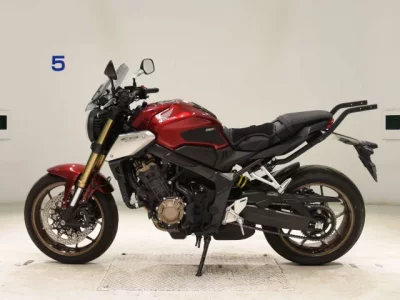 Honda CB650R лот № 2916 оценка 5  с аукциона в Японии 2