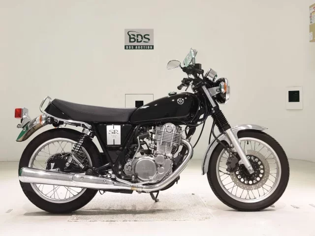 Yamaha SR400-5 лот № 7651 оценка 5  с аукциона в Японии