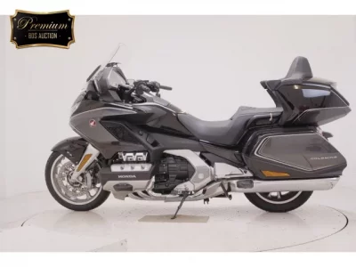 Honda GL1800 TOUR D лот № 0036 оценка 5  с аукциона в Японии 2