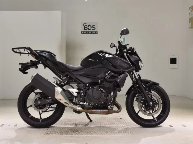 Kawasaki Z400-2 лот № 5231 оценка 5  с аукциона в Японии