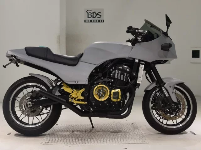 Kawasaki Z900RS лот № 0409 оценка 4  с аукциона в Японии