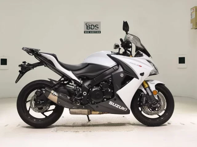 Suzuki GSX-S1000F лот № 7916 оценка 6  с аукциона в Японии