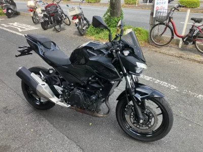 Kawasaki Z400 2021
