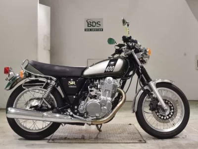 Yamaha SR400-4 2020