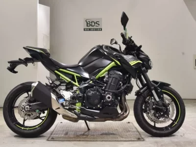 Kawasaki Z900-2 2021