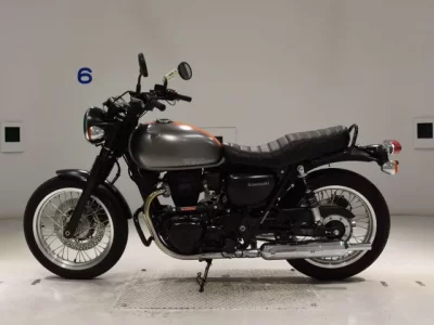 Kawasaki W800-2 STREET лот № 0403 оценка 5  с аукциона в Японии 2
