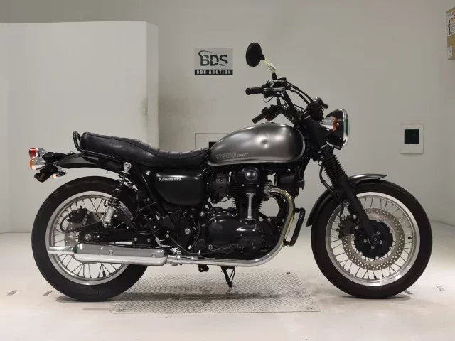 Kawasaki W800-2 STREET лот № 0403 оценка 5  с аукциона в Японии