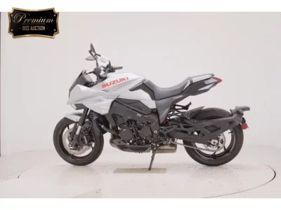 Suzuki KATANA1000 лот № 7556 оценка 7  с аукциона в Японии 2