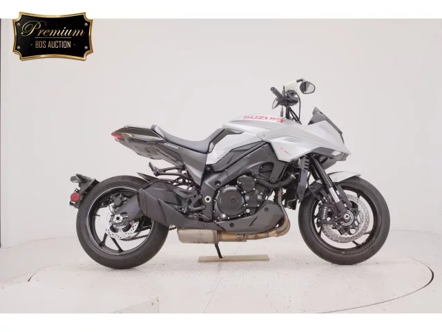 Suzuki KATANA1000 лот № 7556 оценка 7  с аукциона в Японии