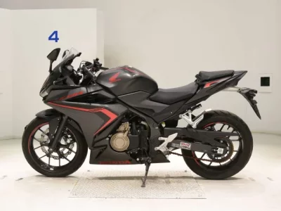 Honda CBR400R-2 лот № 2867 оценка 4  с аукциона в Японии 2