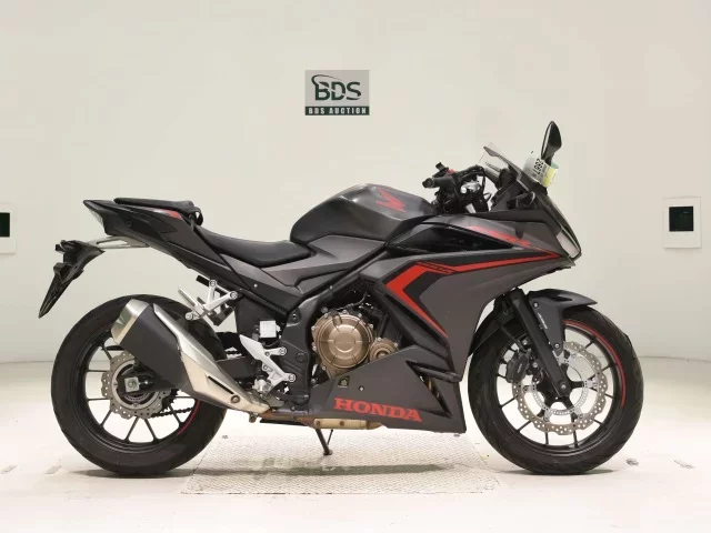 Honda CBR400R-2 лот № 2867 оценка 4  с аукциона в Японии