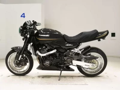 Kawasaki Z900RS лот № 2744 оценка 4  с аукциона в Японии 2