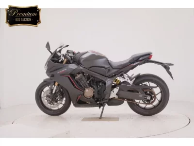 Honda CBR650R лот № 7534 оценка 5  с аукциона в Японии 2