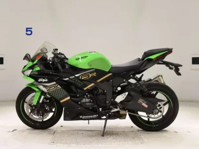 Kawasaki ZX-6RA лот № 2660 оценка 4  с аукциона в Японии 2