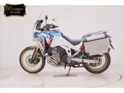 Honda CRF1100L AFRICA TWIN D лот № 7538 оценка 5  с аукциона в Японии 2