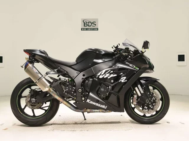 Kawasaki ZX-10RR лот № 7792 оценка 5  с аукциона в Японии