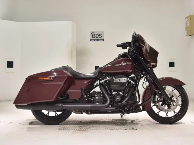 Harley-Davidson HARLEY FLHXS1870 лот № 7655 оценка 5  с аукциона в Японии