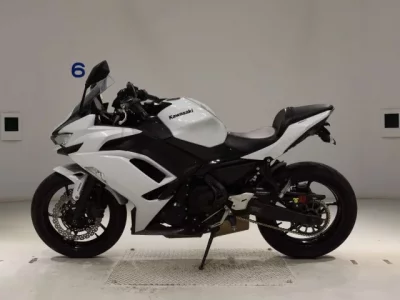 Kawasaki NINJA650A лот № 0374 оценка 4  с аукциона в Японии 2