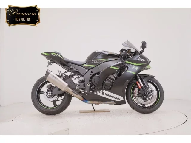 Kawasaki ZX-10RA лот № 7519 оценка 6  с аукциона в Японии
