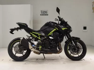 Kawasaki Z900-2 2021