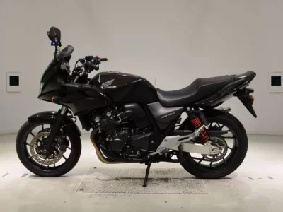 Honda CB400SFV-4 BOLDORABS лот № 5173 оценка 4  с аукциона в Японии 2