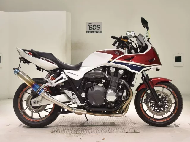 Honda CB1300SF BOLDOR лот № 0205 оценка 5  с аукциона в Японии