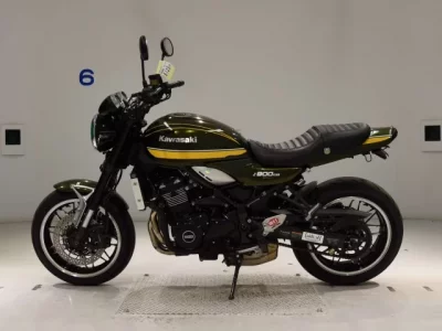 Kawasaki Z900RS лот № 5125 оценка 5  с аукциона в Японии 2