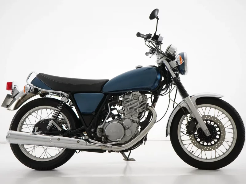 Yamaha SR400-1 лот № 00148 оценка 4  с аукциона в Японии