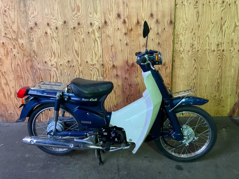 Suzuki GSX-S750 лот № 04182 оценка 4  с аукциона в Японии