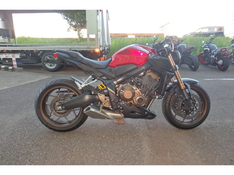 Honda CB650R лот № 04249 оценка 4  с аукциона в Японии