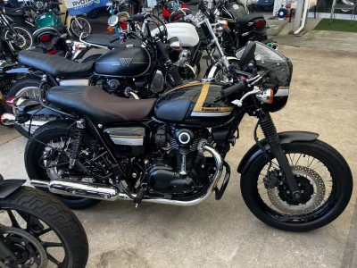 Kawasaki W800 CAFE 2021