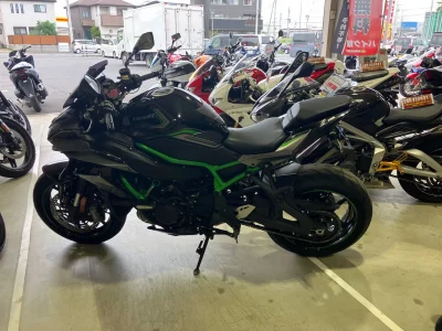 Kawasaki Z H2 лот № 02386 оценка 4  с аукциона в Японии 2