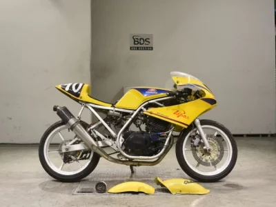 Yamaha SRX250-1