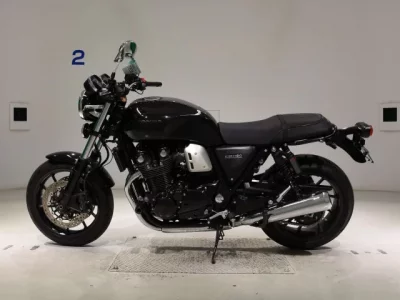Honda CB1100RS лот № 7606 оценка 7  с аукциона в Японии 2
