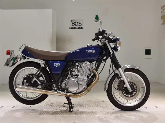 Yamaha SR400-5 лот № 7702 оценка 6  с аукциона в Японии