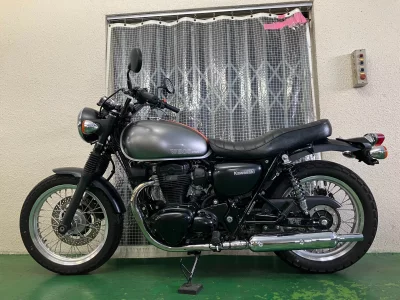 Kawasaki W800 STREET лот № 02285 оценка 4  с аукциона в Японии 2