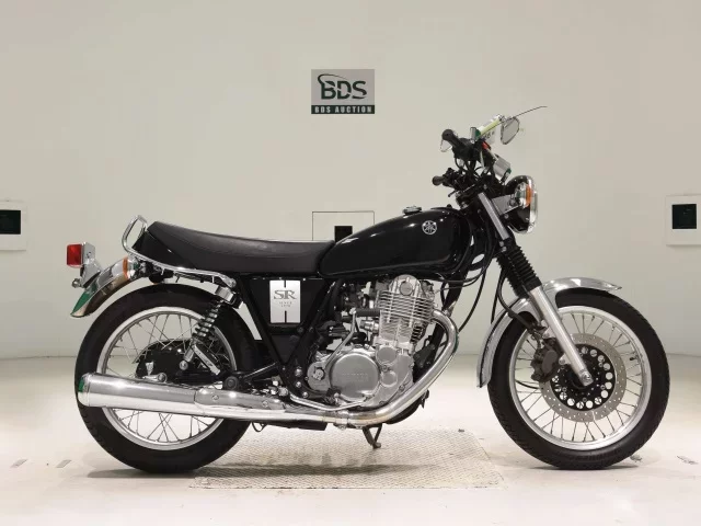 Yamaha SR400-5 лот № 7666 оценка 5  с аукциона в Японии
