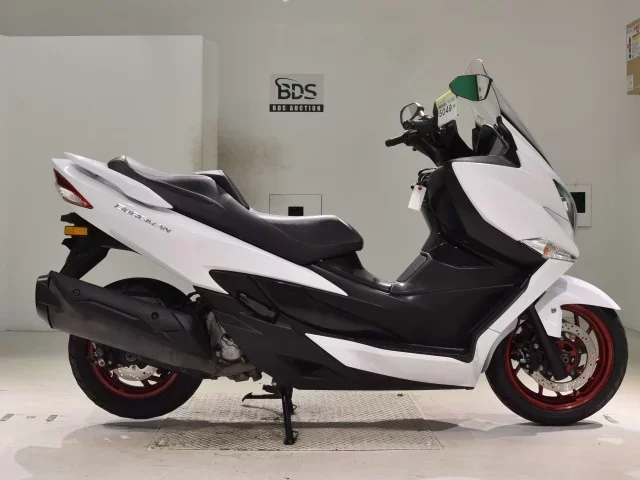 Suzuki BURGMAN 400A лот № 5049 оценка 4  с аукциона в Японии