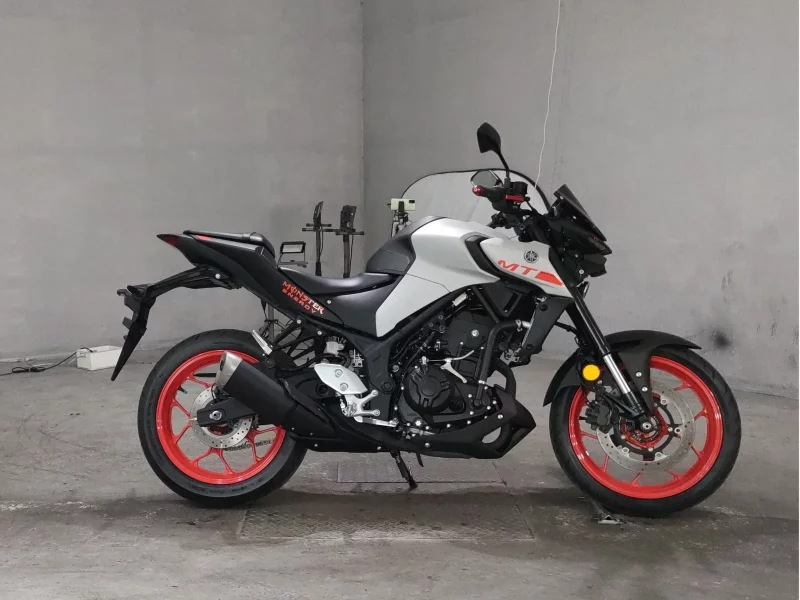 Yamaha MT-03 лот № 7477 оценка 5  с аукциона в Японии