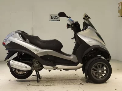 Piaggio PIAGGIO MP3 250