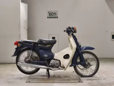 Honda C50-E