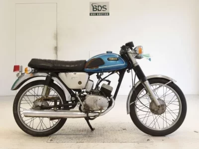 Yamaha HS1