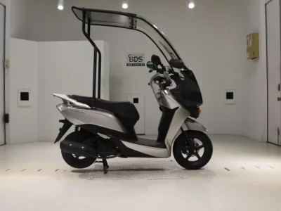 Honda LEAD125YANE EXIST
