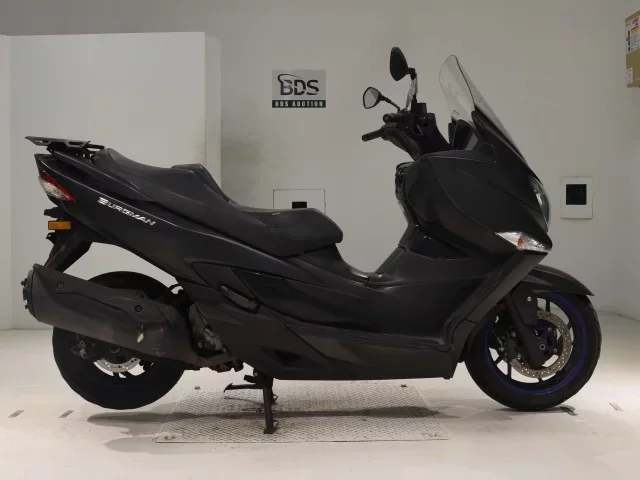 Suzuki BURGMAN 400A лот № 0463 оценка 4  с аукциона в Японии