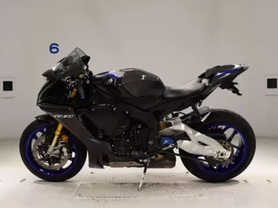 Yamaha YZF-R1M лот № 0192 оценка 5  с аукциона в Японии 2