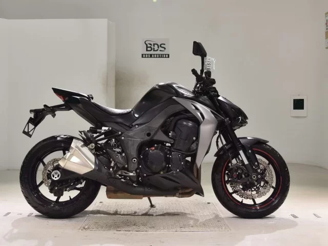 Kawasaki Z1000-5A лот № 5151 оценка 5  с аукциона в Японии