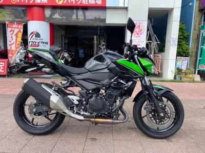 Kawasaki Z400 2021