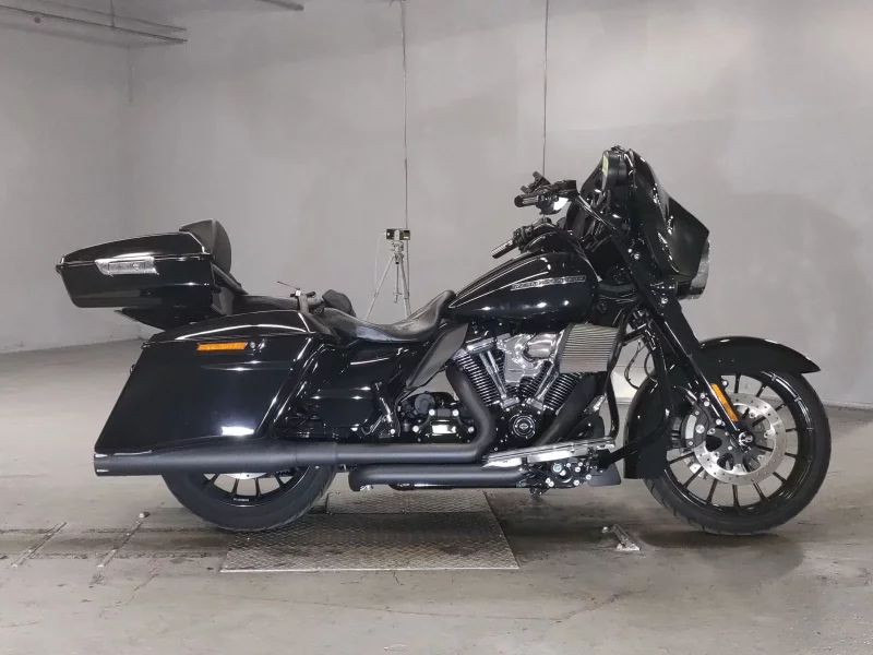 Harley-Davidson HARLEY FLHXS1870 лот № 5365 оценка 4.5  с аукциона в Японии
