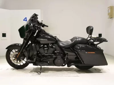 Harley-Davidson HARLEY FLHXS1870 лот № 7608 оценка 4  с аукциона в Японии 2